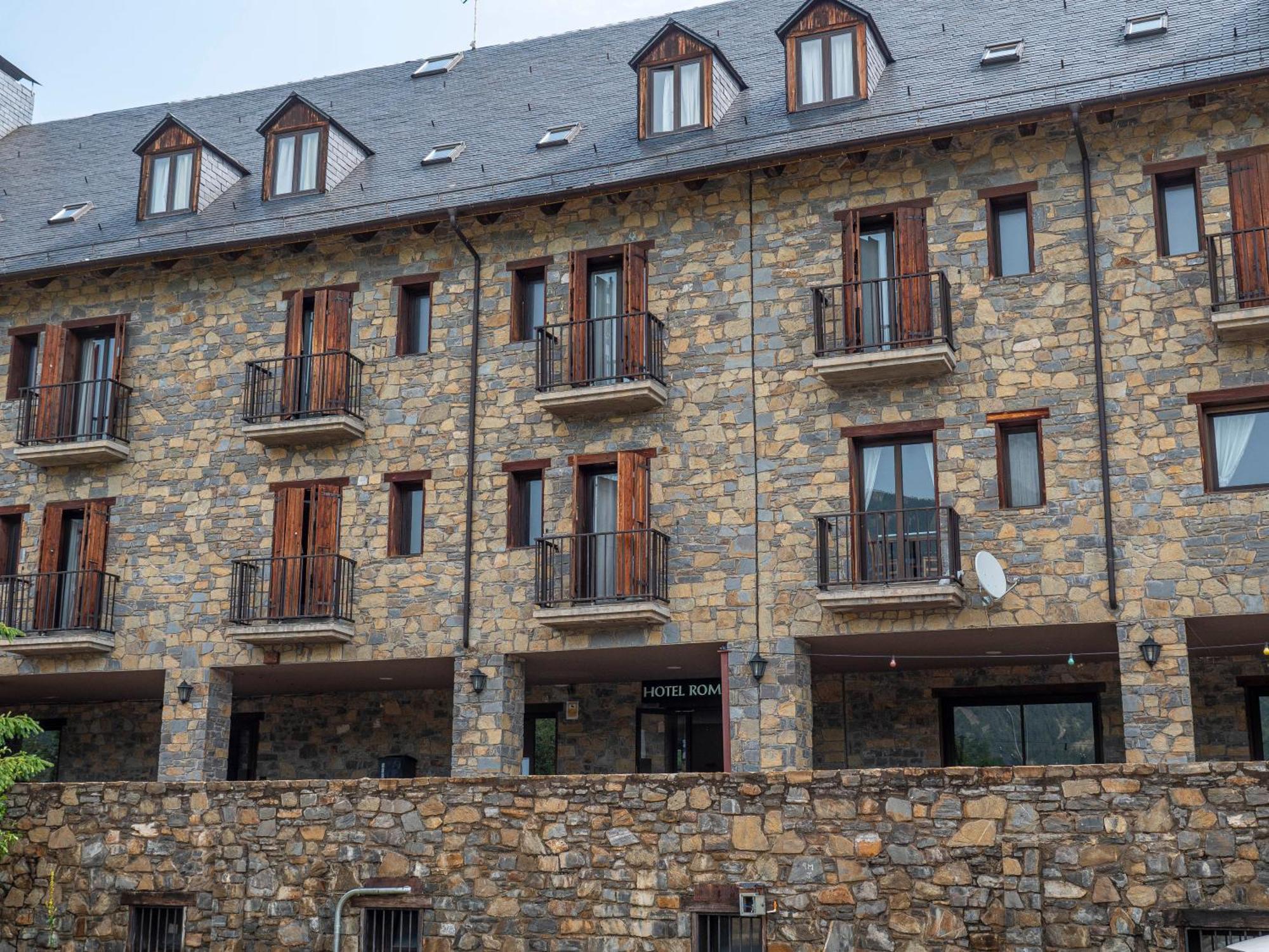 Hotel Romanic Taull Exterior photo