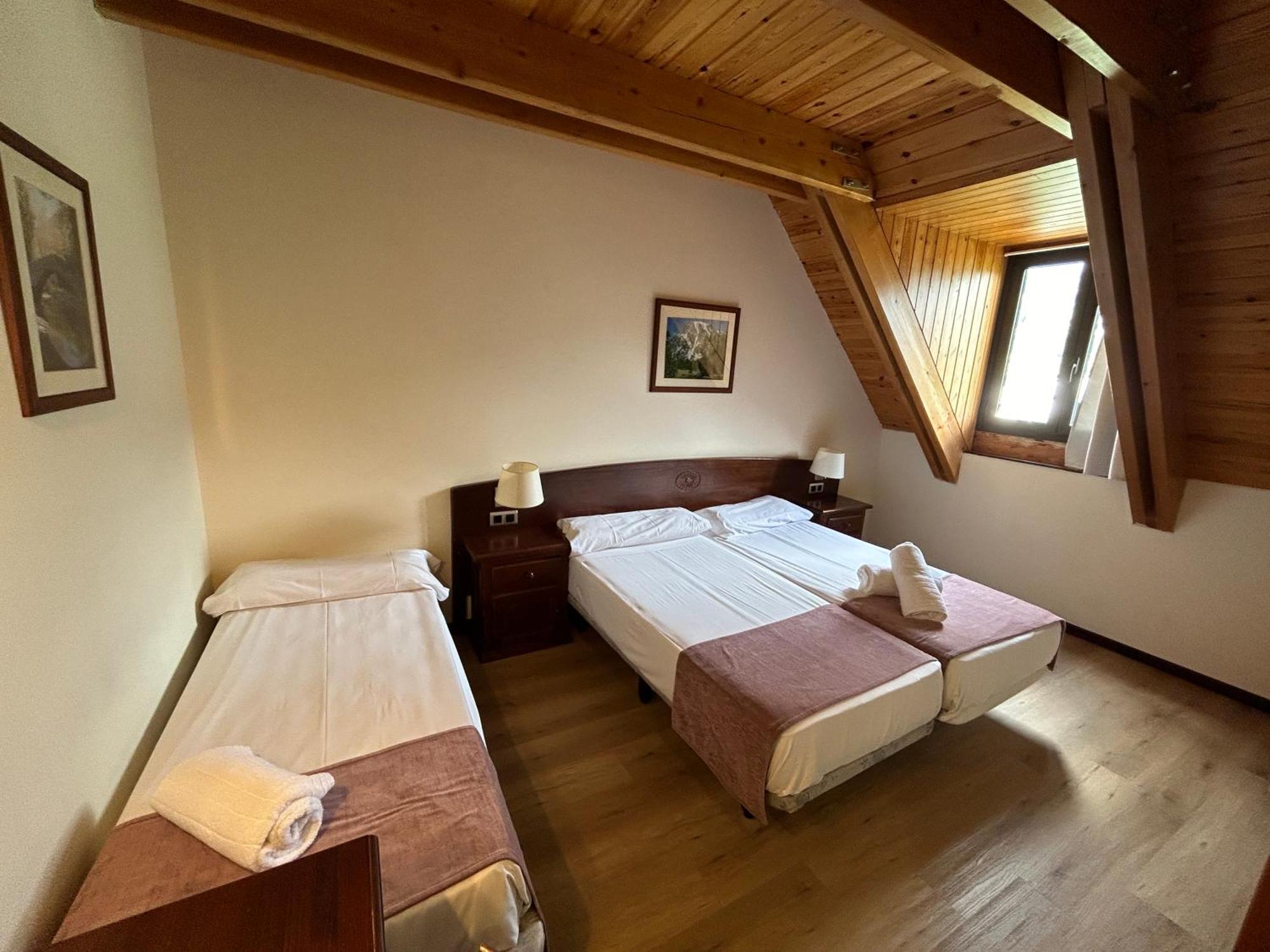 Hotel Romanic Taull Exterior photo